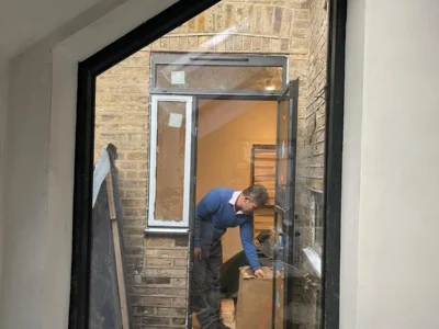 Glass balustrade over mezzanine in modern London home