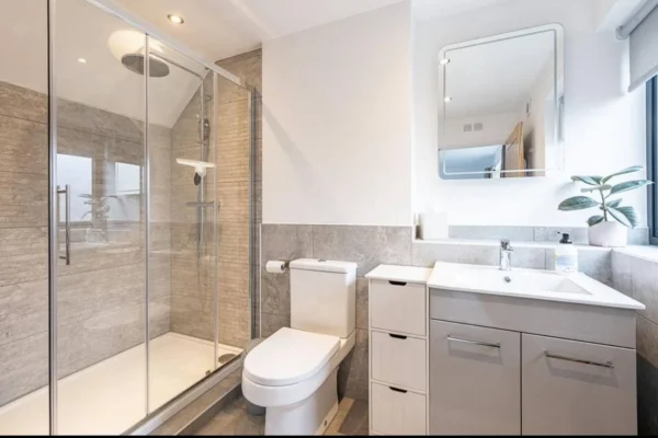 Sliding glass shower enclosure, London bathroom