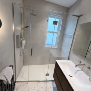 Frameless walk-in glass shower screen, London bathroom