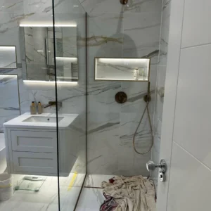 Frameless walk-in glass shower screen, London bathroom