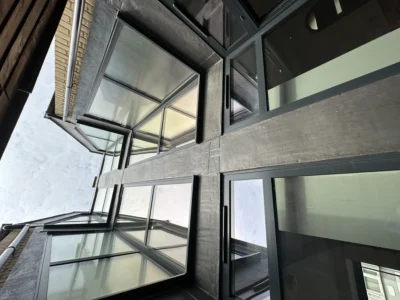 Aluminium structural glazing roof corner detail, London extension